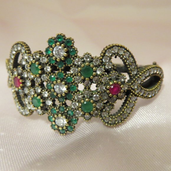 Sterling Silver Bangle Bracelet Green & Red Onyx with Cz